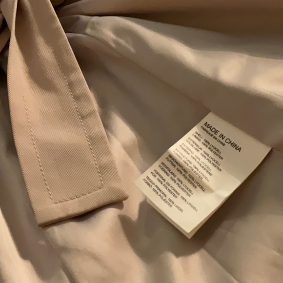 Club Monaco classic beige wrap trench coat Sz XS EUC - Picture 4 of 4